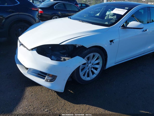 2017 TESLA MODEL S 5YJSA1E25HF200133 Photo 5