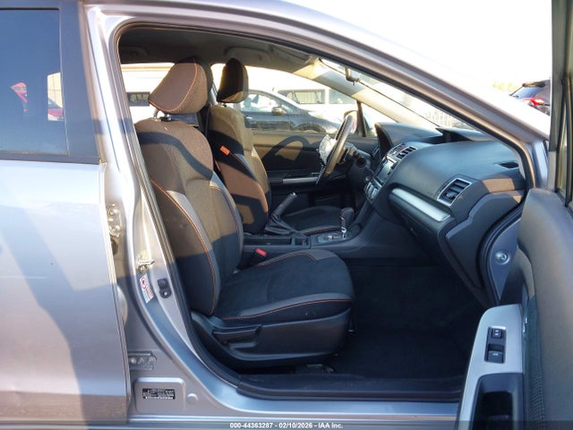 Subaru Crosstrek 2.0i Premium 2017 JF2GPABC5H8263932 Image 18