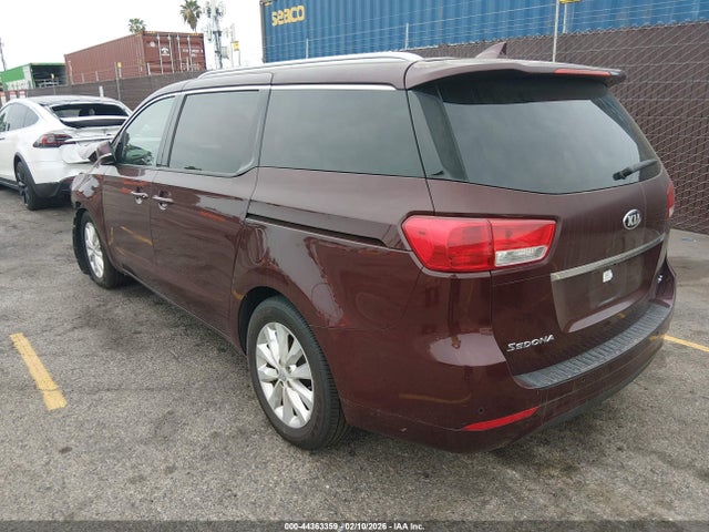 2018 KIA SEDONA KNDMC5C19J6406125 Photo 2