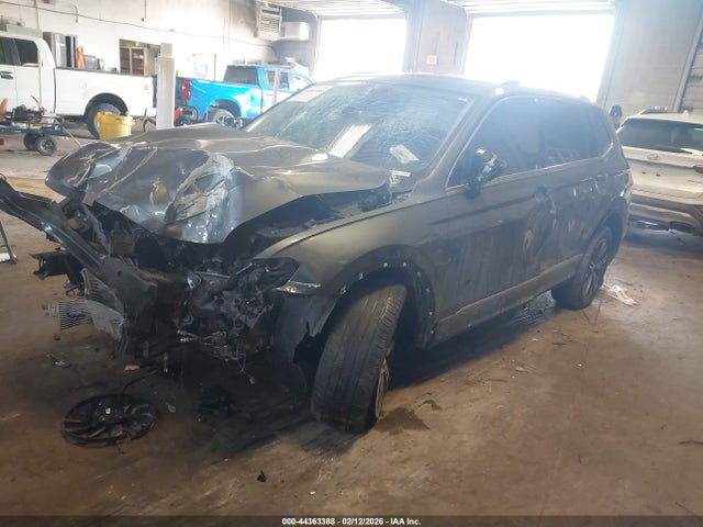 2019 VOLKSWAGEN TIGUAN 3VV3B7AX3KM062327 Photo 1