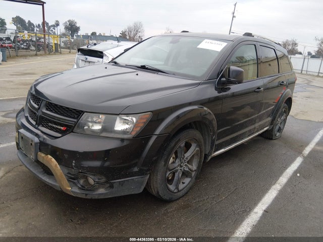 3C4PDDGGXJT387108 Dodge Journey Crossroad Awd
