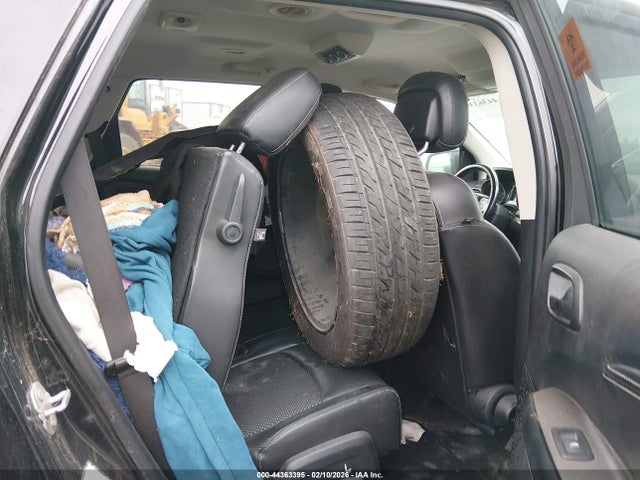 3C4PDDGGXJT387108 Dodge Journey Crossroad Awd