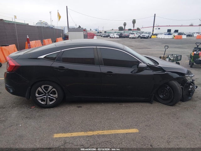 Honda Civic Lx 2018 2HGFC2F50JH539992 Image 13