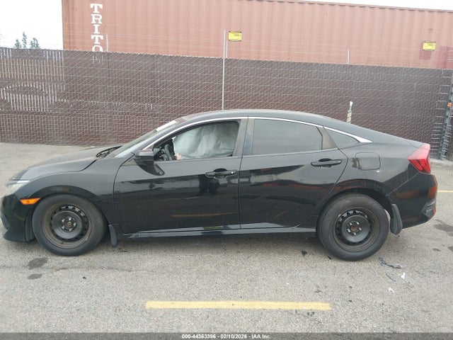 Honda Civic Lx 2018 2HGFC2F50JH539992 Image 14
