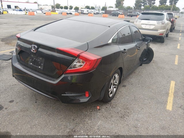 Honda Civic Lx 2018 2HGFC2F50JH539992 Image 4