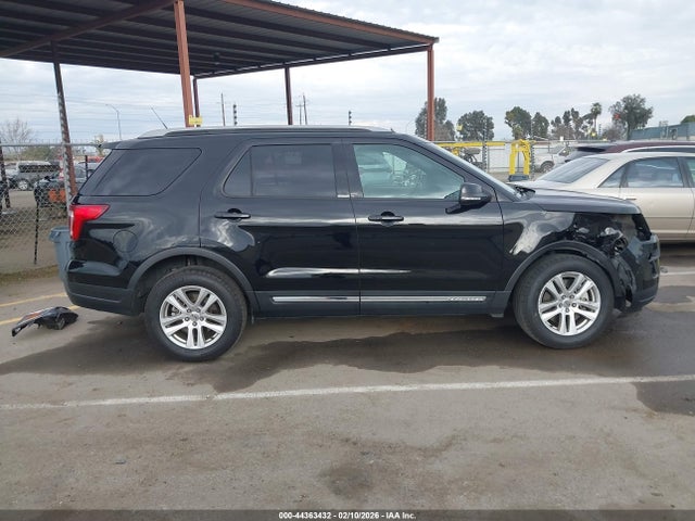 1FM5K8D88JGC49410 Ford EXPLORER XLT