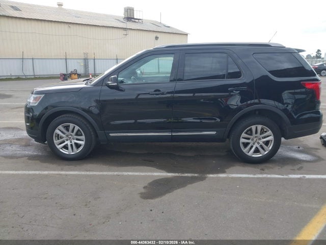 1FM5K8D88JGC49410 Ford EXPLORER XLT