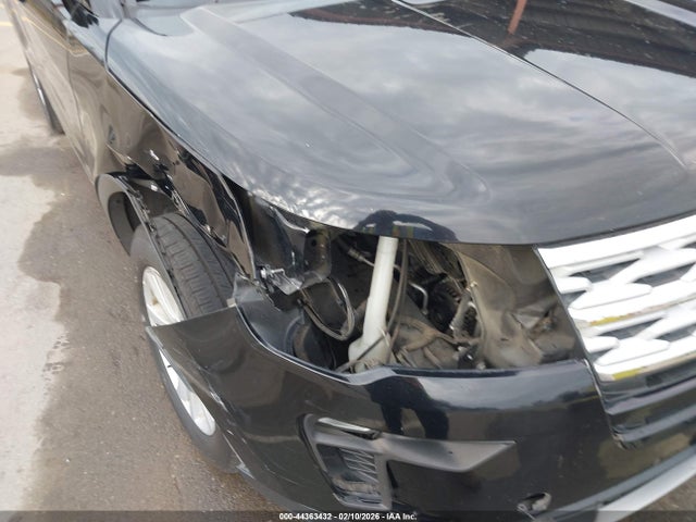 1FM5K8D88JGC49410 Ford EXPLORER XLT