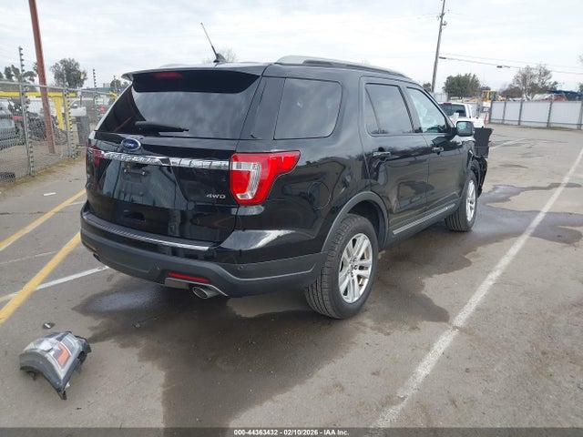 1FM5K8D88JGC49410 Ford EXPLORER XLT