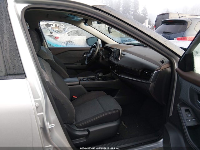 5N1BT3BB0NC674859 Nissan Rogue Sv Intelligent Awd