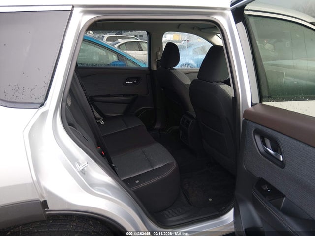 5N1BT3BB0NC674859 Nissan Rogue Sv Intelligent Awd