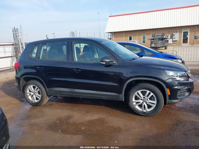 44363448 :رقم المزاد ، WVGBV7AX9DW549256 vin ، 2013 Volkswagen Tiguan S مزاد بيع
