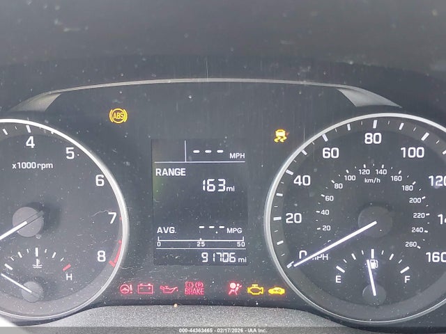 KMHD84LF2HU409067 Hyundai ELANTRA SE