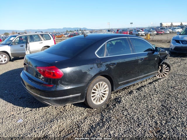 1VWBT7A36GC010037 Volkswagen Passat 1.8t Se
