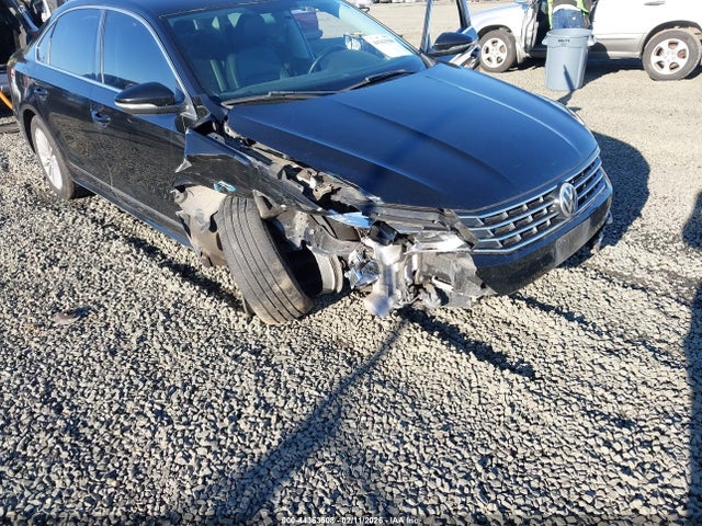 1VWBT7A36GC010037 Volkswagen Passat 1.8t Se