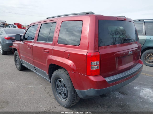 1C4NJPBB8ED905242 Jeep Patriot Sport