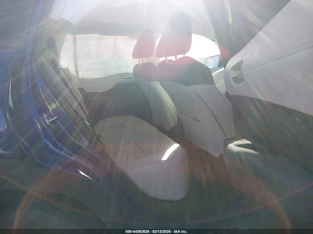 44363526 :رقم المزاد ، 7MUDAABG1RV112899 vin ، 2024 Toyota Corolla Cross Xle مزاد بيع