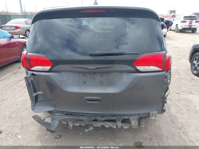Продажа на аукционе авто 2018 Chrysler Pacifica Touring Plus, vin: 2C4RC1FGXJR357931, номер лота: 44363531