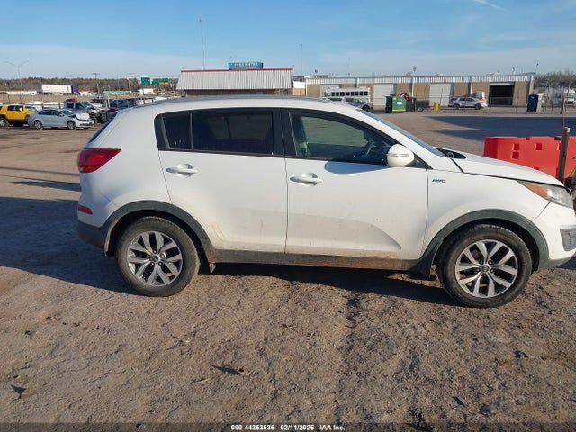 2015 Kia Sportage Lx მანქანა იყიდება აუქციონზე, vin: KNDPBCAC9F7766084, აუქციონის ნომერი: 44363536
