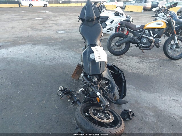 Yamaha Yzfr7 2025 JYARM38Y4SA003984 Image 5