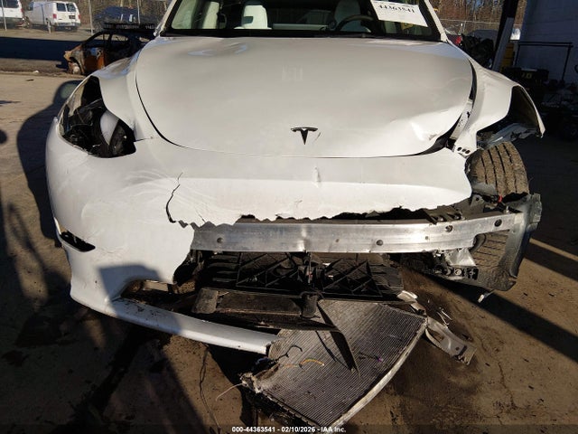 2023 TESLA MODEL Y 7SAYGDEE3PF863139 Photo 5
