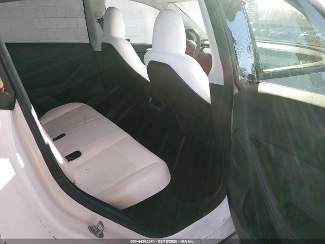2023 TESLA MODEL Y 7SAYGDEE3PF863139 Photo 7