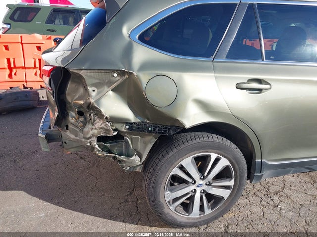 4S4BSANC8J3299874 Subaru Outback 2.5i Limited