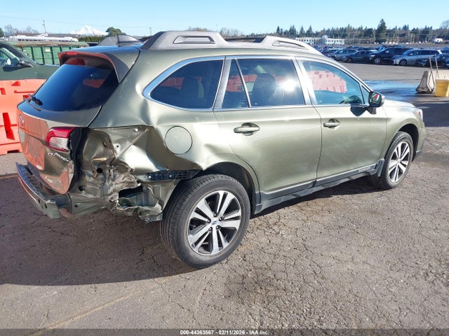 4S4BSANC8J3299874 Subaru Outback 2.5i Limited