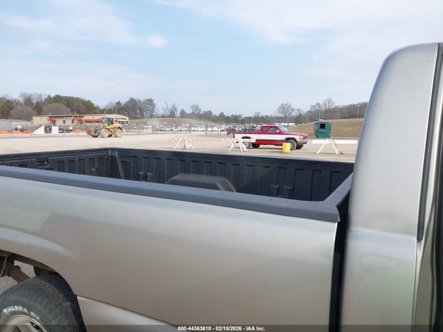 44363610 :رقم المزاد ، 1GTEC14V13Z262909 vin ، 2003 Gmc Sierra 1500 Work Truck مزاد بيع
