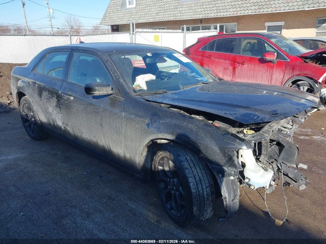 2019 CHRYSLER 300 2C3CCAGG0KH648762