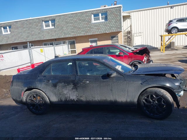 Aukcja sprzedaży 2019 Chrysler 300 300s Awd, vin: 2C3CCAGG0KH648762, numer aukcji: 44363669