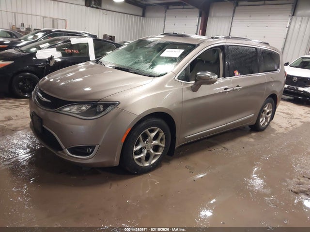 2018 CHRYSLER PACIFICA 2C4RC1GG6JR140357 Photo 1