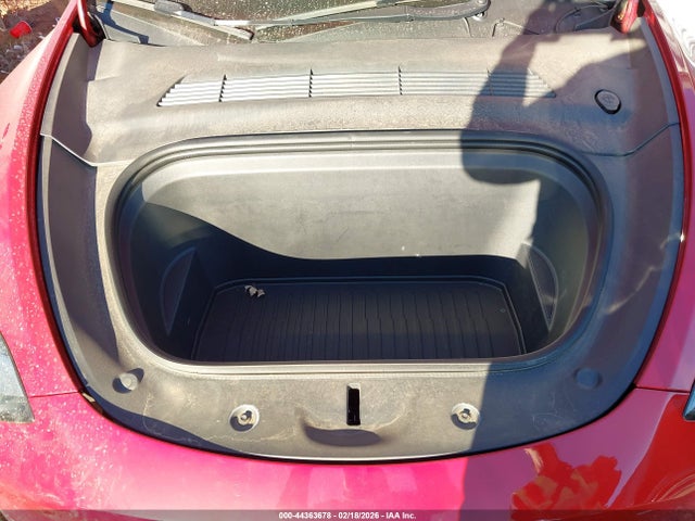 Продажа на аукционе авто 2023 Tesla Model Y Awd/long Range Dual Motor All-wheel Drive, vin: 7SAYGDEE0PA051603, номер лота: 44363678