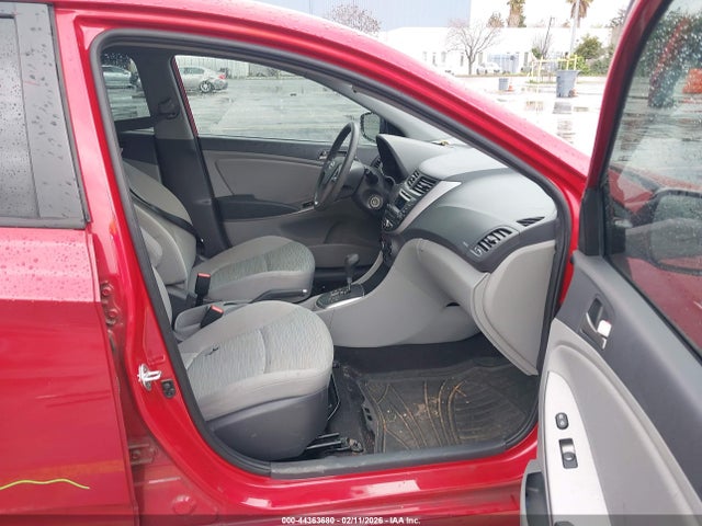 KMHCT5AE1GU261194 Hyundai ACCENT SE
