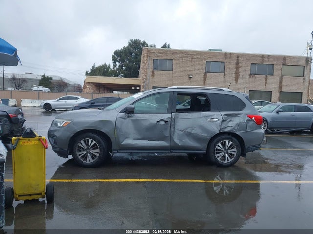 5N1DR2MN7JC610692 Nissan Pathfinder S