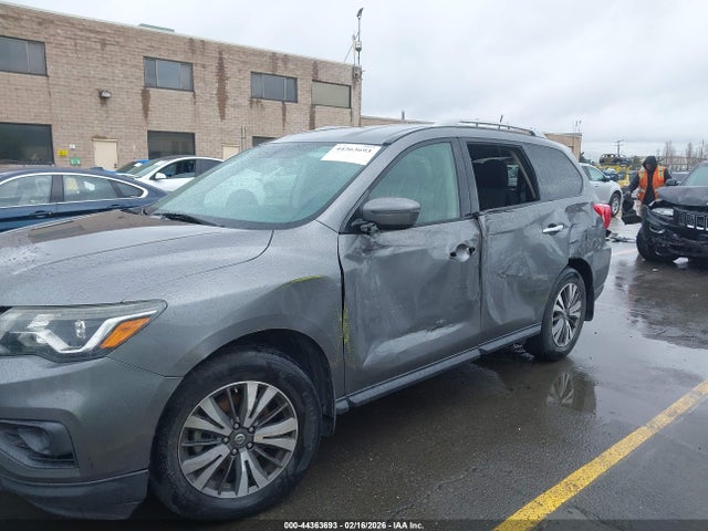 5N1DR2MN7JC610692 Nissan Pathfinder S