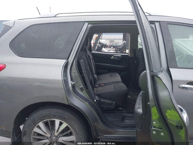 5N1DR2MN7JC610692 Nissan Pathfinder S