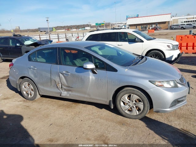 Продаж на аукціоні авто 2013 Honda Civic Lx, vin: 19XFB2F53DE293778, номер лоту: 44363697