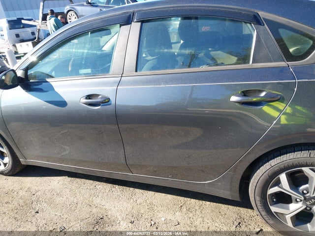 44363723 :رقم المزاد ، 3KPF24ADXKE078227 vin ، 2019 Kia Forte Lxs مزاد بيع