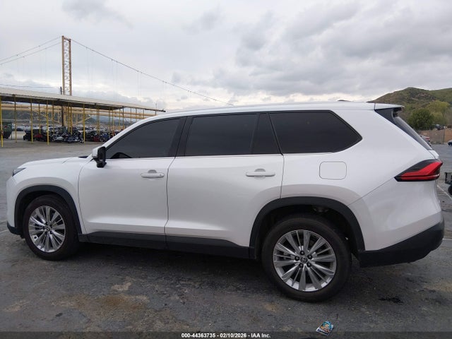 5TDAAAB50RS046387 Toyota Grand Highlander Platinum