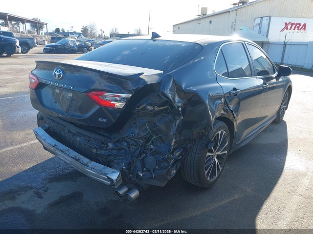 4T1B11HKXJU657590 Toyota CAMRY SE