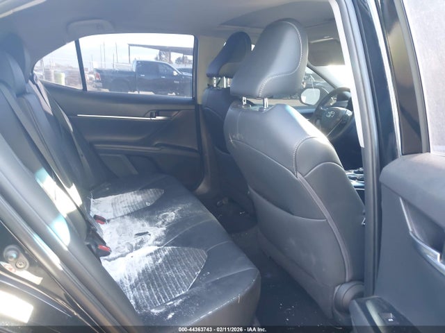 4T1B11HKXJU657590 Toyota CAMRY SE