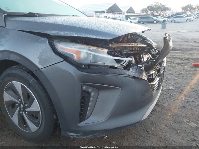 KMHC75LC1HU021967 Hyundai Ioniq Hybrid Sel