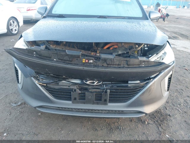 KMHC75LC1HU021967 Hyundai Ioniq Hybrid Sel
