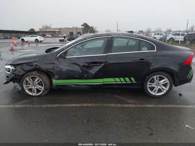 YV126MFM1F2358403 Volvo S60 T5 Platinum