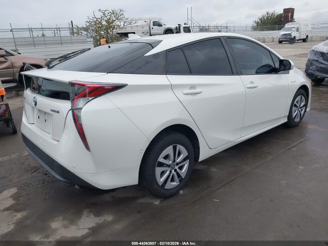 JTDKBRFU3J3070061 Toyota Prius Two