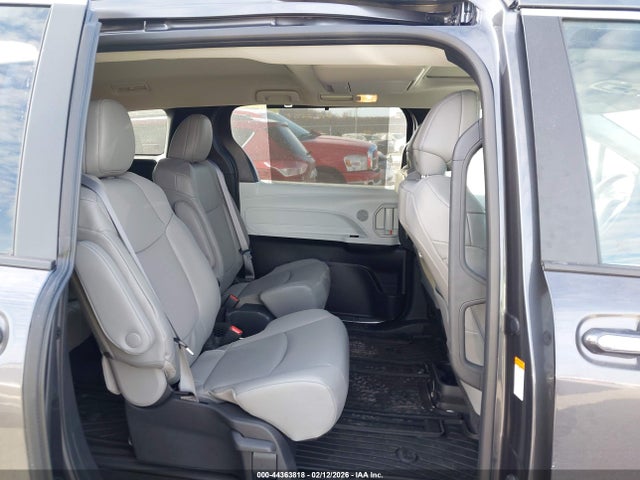 Toyota Sienna 2025 5TDJSKFC6SS225955 Image 23