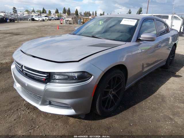 Dodge Charger Se 2015 2C3CDXBG2FH776725 Image 2