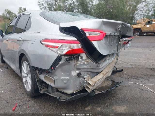 JTNB11HK3J3011085 Toyota CAMRY LE