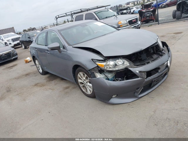 2015 LEXUS ES 300H JTHBW1GG3F2095875